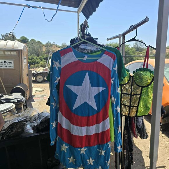 Halloween costumes for sale.bundle take all - Picture 16 of 16